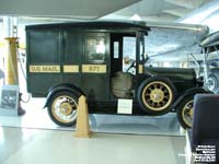U.S. Mail truck, Evergreen Aviation Museum