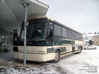 Autobus Drummondville - Bourgeois Tours 03055 (ex-Golden Arrow 247)