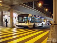 Coach Canada - Autobus Connaisseur 7014 - 2007 Novabus LFS (Montreal-Trudeau Dorval Airport parking lot shuttle)