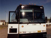 Vancouver-bound Greyhound Canada 1022 in Stratmore,Alberta (1998 MCI 102DL3)