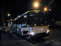 Greyhound Canada 1033 (1998 MCI 102DL3)