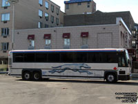 Greyhound Canada 1058 (1998 MCI 102DL3)