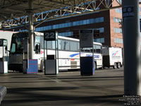 Greyhound Canada 1128 (2000 MCI 102DL3)