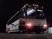 Greyhound Canada 1133 (2000 MCI 102DL3)