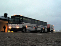 Greyhound Canada 1156 (2001 MCI D4500) and GCX 3995