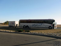 Greyhound Canada 1269 (2006 MCI D4505) and GCX 3022