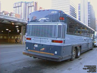 Greyhound Lines 6915 (2000 MCI 102DL3 rebuilt)