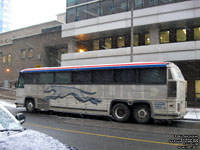 Greyhound Canada 8009 (1998 MC-12) - ex-GLI 3011