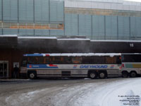 Greyhound Canada 981 (1995 MCI 102DL3)