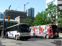 Greyhound Canada L6427 (1999 MCI 102DL3) and Coach Canada 83111