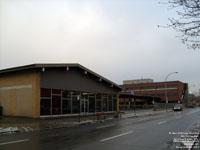 STM - Metro de Montreal - Henri-Bourassa station - North side (in background) - Orange Line