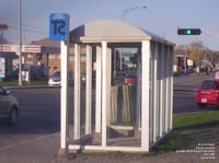 bus shelter / abribus