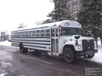 Old Blue Bird / International school bus - Club Optimiste Sainte-Julie