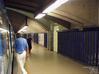 STM - Metro de Montreal - Parc station - Blue Line