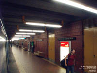 STM - Metro de Montreal - Universit de Montral station - Blue Line