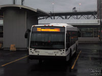 La Quebecoise 0912 - 2009 Nova Bus LFS Suburban