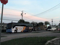 Autobus La Quebecoise 2627 and 9947