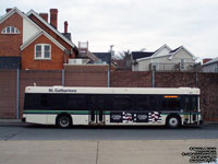 St. Catharines 102 - 2004 New Flyer D40LF