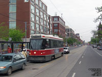 Toronto Transit Commission streetcar - TTC 4077 - 1978-81 UTDC/Hawker-Siddeley L-2 CLRV