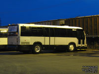 Veolia Transport 52404 - St-Jean - 2000 Novabus RTS-06 WFD 30 ft