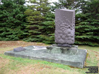 Monument St-Jean-Vianney, 4 mai 1971, Cimetire de Shipshaw