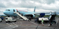 Air Canada - Boeing 767-3Y0(ER) - C-GHPF - FIN 689 (Lou par GE Commercial Aviation Services - Ex-Kenya Airways (5Y-KQV) -  Mega Global Air (8Q-MEH))