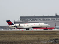 Delta Connection - Bombardier CRJ-200LR - N8905F