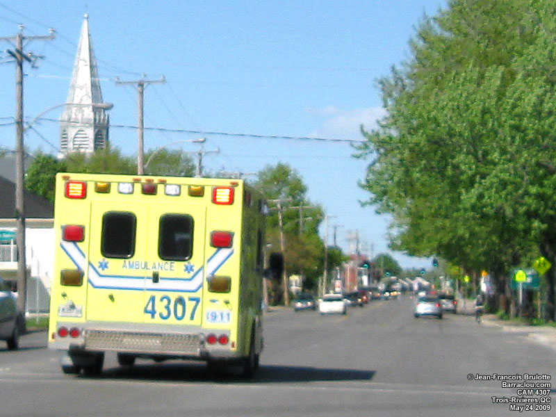 ambulance_cam4307_2.jpg