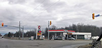 Station-service Pioneer sur la route 20  Pelham,ON