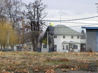 Dinosaurs in Granger, Washington