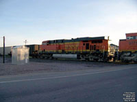 BNSF 5731 - ES44AC