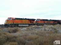 BNSF 7668 - ES44DC & BNSF 1057 - C44-9W