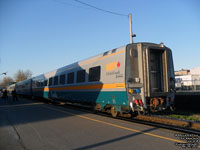 VIA 3315 (3300-serie LRC coach: 72 seats)