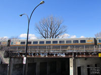 VIA 3342 (3300-serie LRC coach: 72 seats)