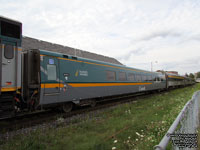 VIA 3465 (3400-serie LRC club car: 56 seats) (nee VIA 3389)