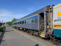 Via Rail 4110 (4100-serie Stainless steel coach: 74 seats) (ex-AMTK 3851, nee SOU 951)