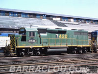 DH 7420 - GP39-2 (To DH 370, then CSXT 4308 -- nee RDG 3420)