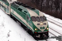 GO Transit 613 - MPI MP40PH-3C