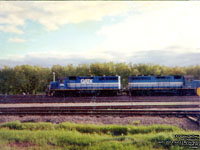 GATX 3717 and 3702 (on SLR) - GP40G (ex-B&O 3717 and 3702)