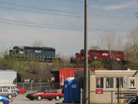 HLCX 7194 & JFDX 8045 - SD40-2 (ex-BN 7193 & 8045)