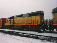 LLPX 2240 (on CDAC) - GP38-2 (Ex-LIRR 252, repainted in UP colors)