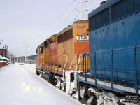 LLPX 3105 (on SLR) - GP40 (Ex-CSXT 9717, exx-CSXT 6587, nee B&O 4012)