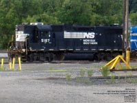 NS SOU 5187 - GP38-2 (nee SOU 5187)