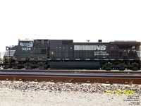 NS 9228 - D9-40CW / C40-9W (on BNSF)