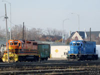 QGRY 2004 - GP38 (ex-CSXT 2119, nee B&O 4819) and LLPX 1507 - GP15-1 (ex-CSXT 1526, nee CR 1601)