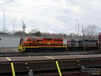 QGRY 3347 - SD40-3 (ex-GTW 5939, exxx-KCS 6622, nee CN 5175) and QGRY 6908 - SD40-3 (ex-WC 6908, exx-GCFX 6038, nee CN 5198)