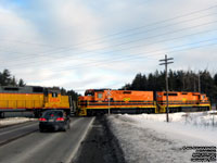 QGRY 3801 - GP40-3  (ex-HLCX 4411, exx-HLCX GP40 660, exxx-AMTK 660, exxxx-BM 324, exxxxx-CR 3234, nee PC 3234) and 801 - RM-1 (Dummy)