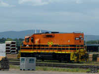 QGRY 801 - Slug (ex-CSXT GP38 2123, nee CO 4823)