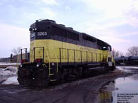 SLR (LLPX) 3203 - GP40 (Ex-EMDL 200, exx-GOT 725, exxx-RI 3004, nee RI 380. An unit built in 1967-71)