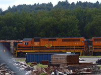 SLR 3047 - GP40-2 (Ex-LLPX 3202, Exx-CSXT 6776,<br>Exxx-SBD 6776, Nee SCL 1622)